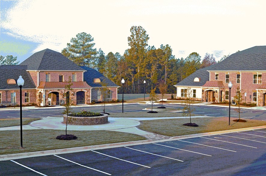 More Photos Of 2487 Cedarcrest Rd, Acworth Unknown For Lease