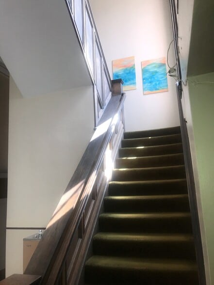 More Photos Of 329 E Moody Ave, New Castle Religious Facility For Sale