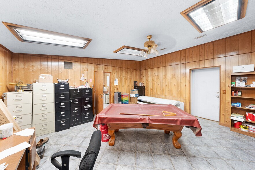More Photos Of 20741 State Highway 155 S, Flint Light Manufacturing For Sale