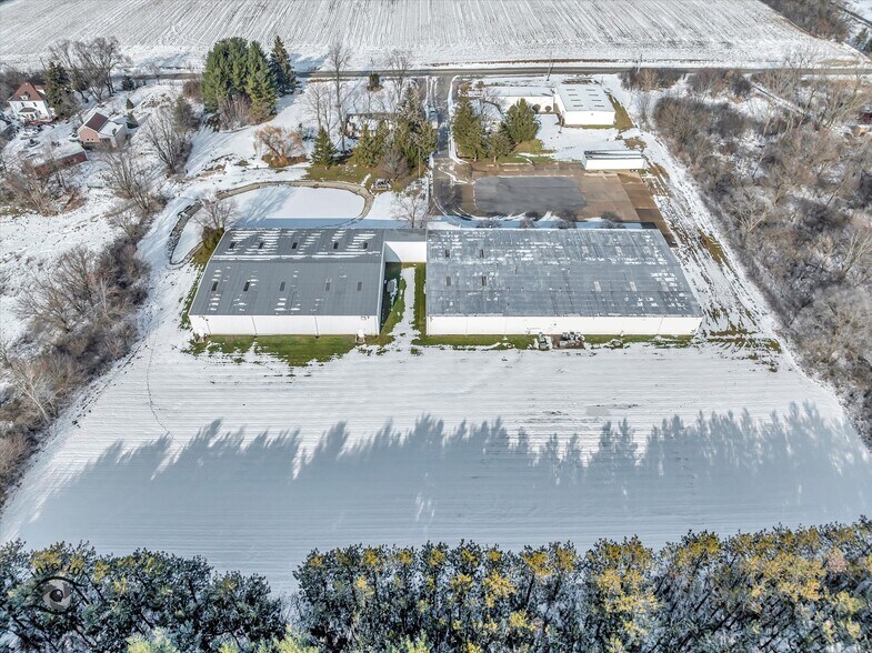 More Photos Of 311 E Corning Rd, Beecher Warehouse For Lease