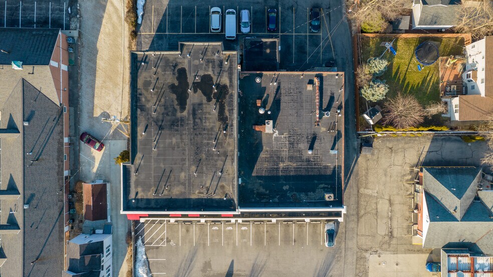 More Photos Of 893-905 High St, Worthington Storefront Retail Office For Lease