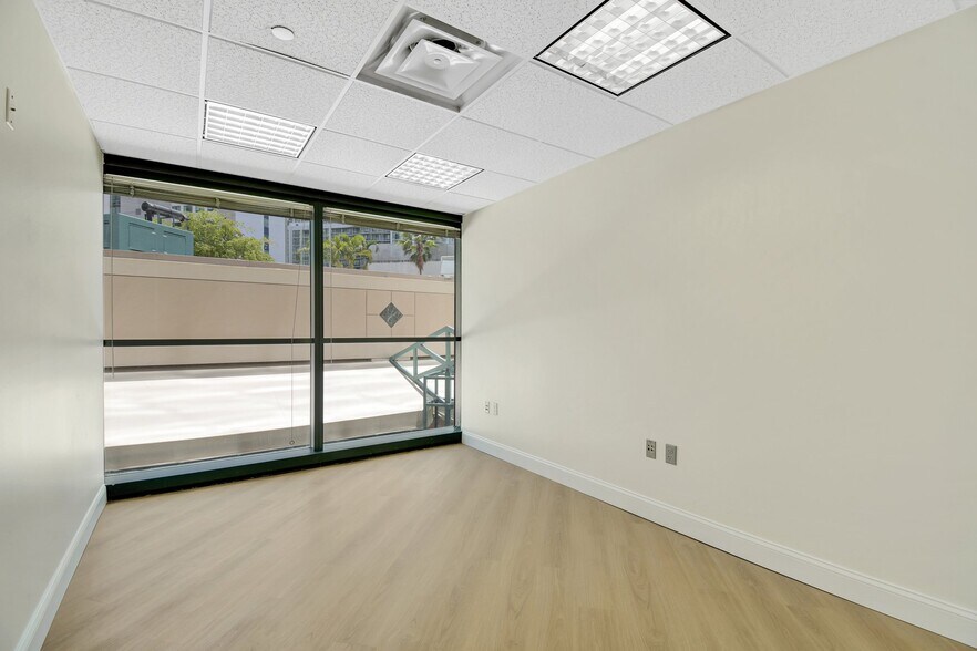 More Photos Of 200 S Andrews Ave, Fort Lauderdale Medical For Sale