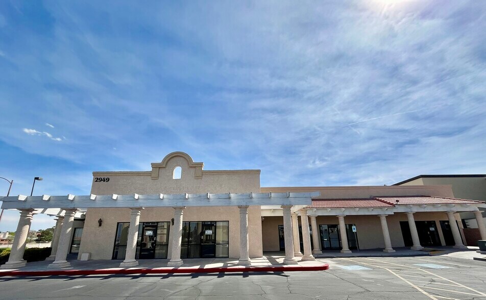 More Photos Of 2833-2949 E Desert Inn Rd, Las Vegas Unknown For Lease