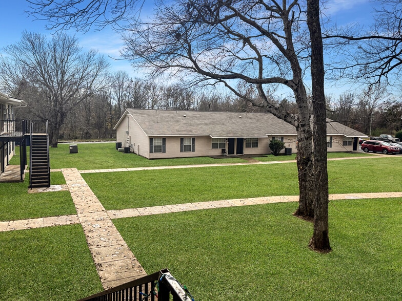 More Photos Of 2500 Montgomery Ln, Bossier City Apartments For Sale
