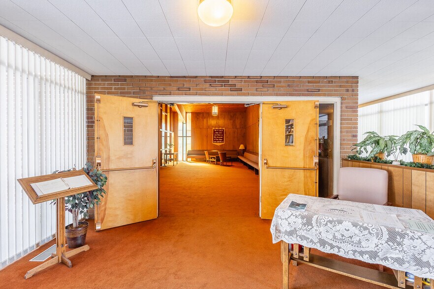 More Photos Of 408 N Garden St, Boise Religious Facility For Sale