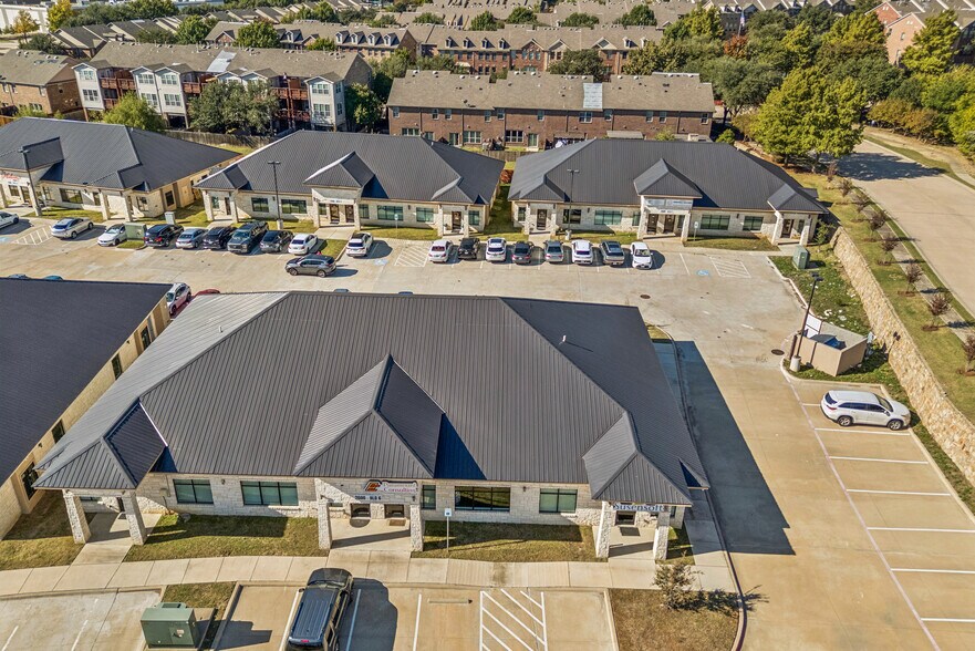 More Photos Of 2600 MacArthur Blvd, Lewisville Medical For Sale