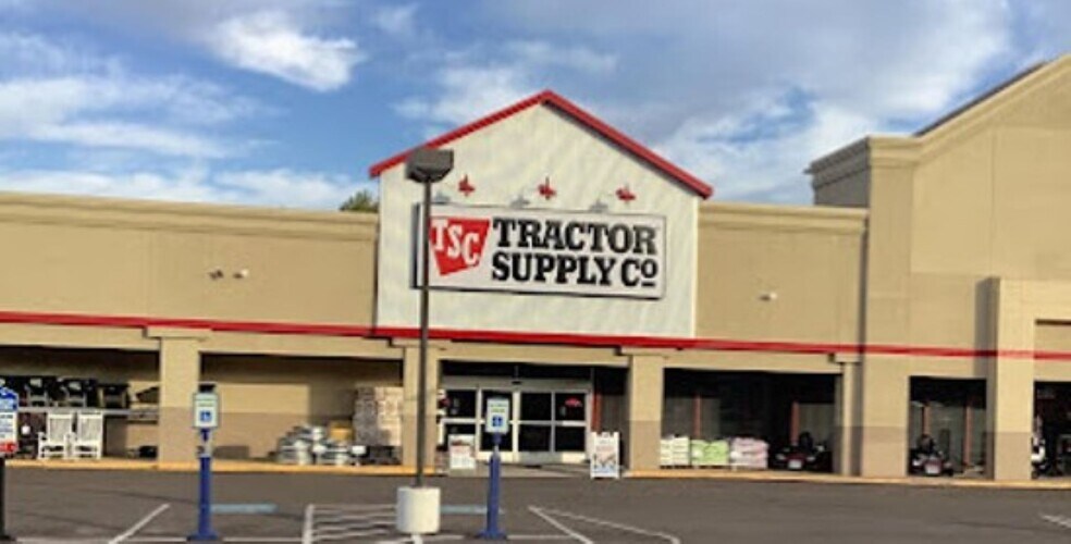 Primary Photo Of 23250-23300 Lorain Rd, North Olmsted Unknown For Lease