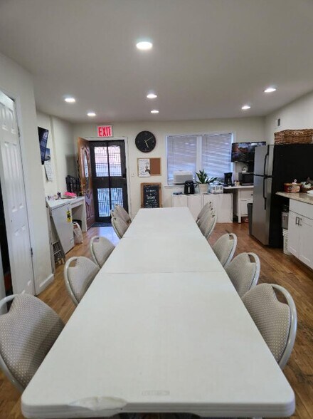 More Photos Of 4324 215th St, Bayside Religious Facility For Lease