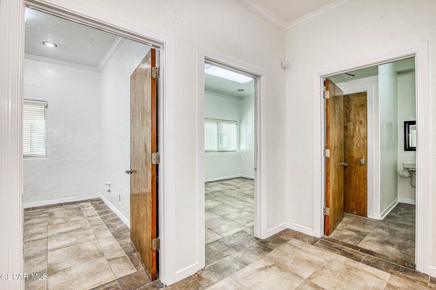 More Photos Of 550 S Mesa Hills Dr, El Paso Medical For Lease