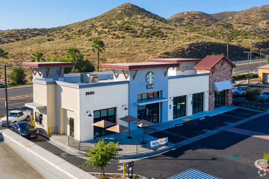 More Photos Of 29985 Canyon Hills Rd, Lake Elsinore Unknown For Lease