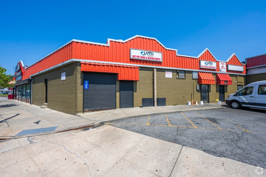 Primary Photo Of 220-10-220-46 Hillside Ave, Jamaica Unknown For Lease