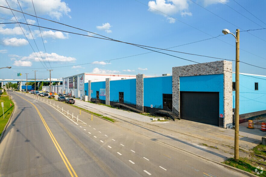 More Photos Of 400-414 Davidson St, Nashville Warehouse For Lease