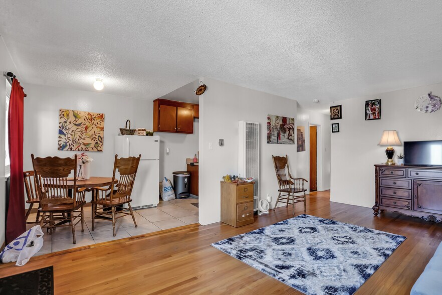 More Photos Of 5314 Bayview Ave, Richmond Apartments For Sale