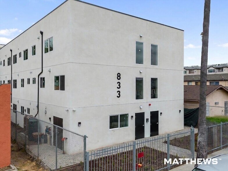 More Photos Of 833 W 84th St, Los Angeles Apartments For Sale