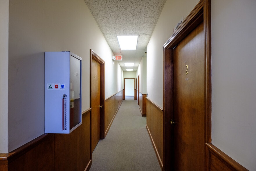 More Photos Of 397-399 Main St, Medford Office For Lease