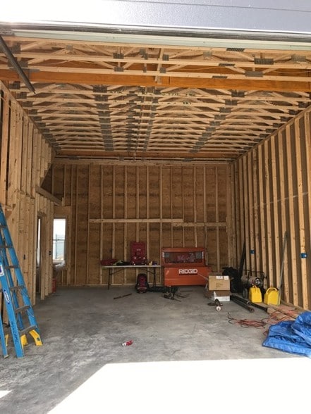 More Photos Of 42 Felton St, Waltham Warehouse For Lease