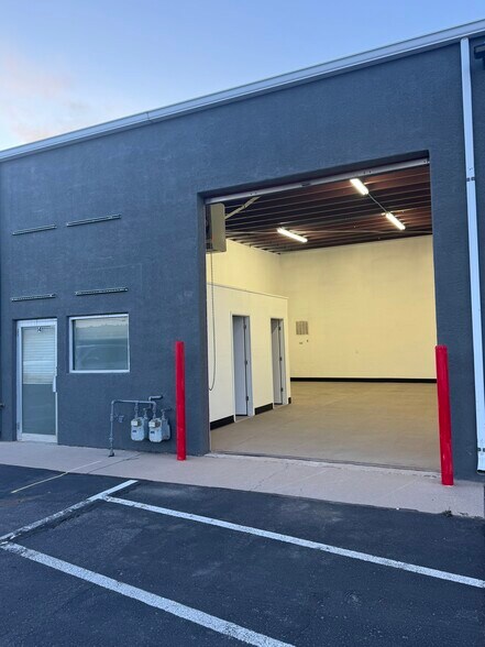 More Photos Of 690 W Industrial Rd, Cedar City Self Storage For Lease