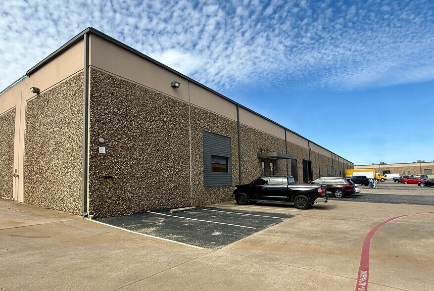 Primary Photo Of 1001 NE Loop 820, Fort Worth Distribution For Lease