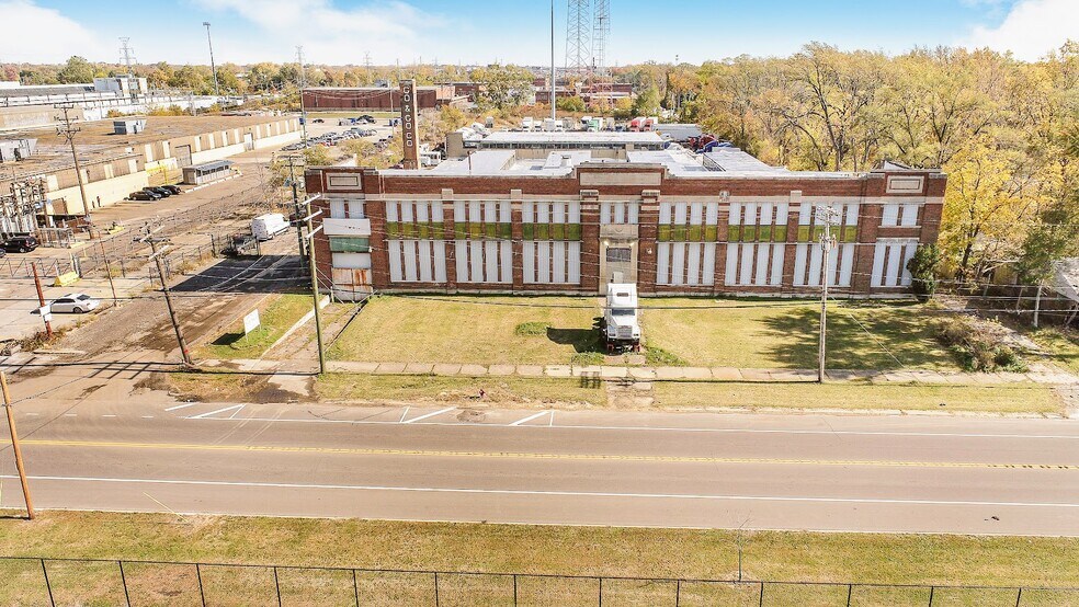 More Photos Of 12280 Burt Rd, Detroit Warehouse For Sale