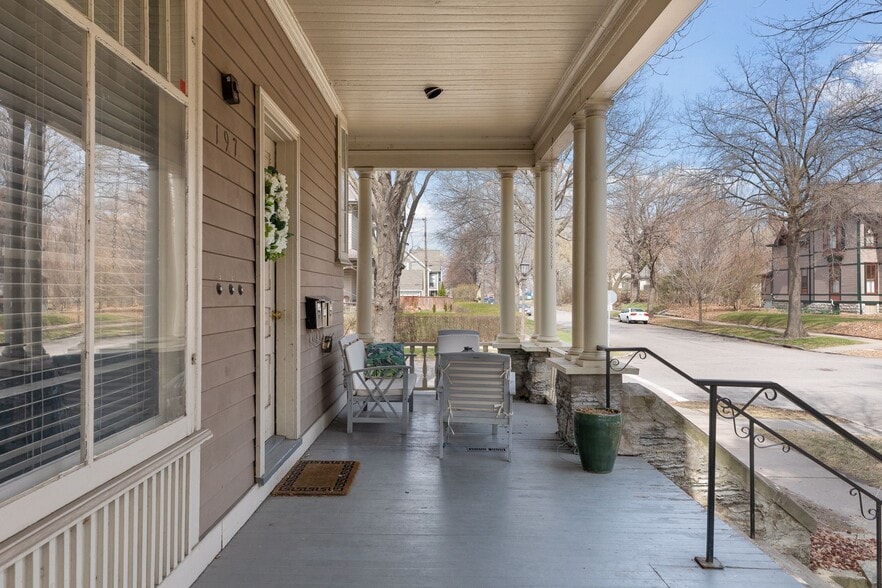 More Photos Of 197 Kent St, Saint Paul Multifamily For Sale