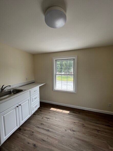 More Photos Of 266 Hebron Ave, Glastonbury Storefront Retail Office For Lease