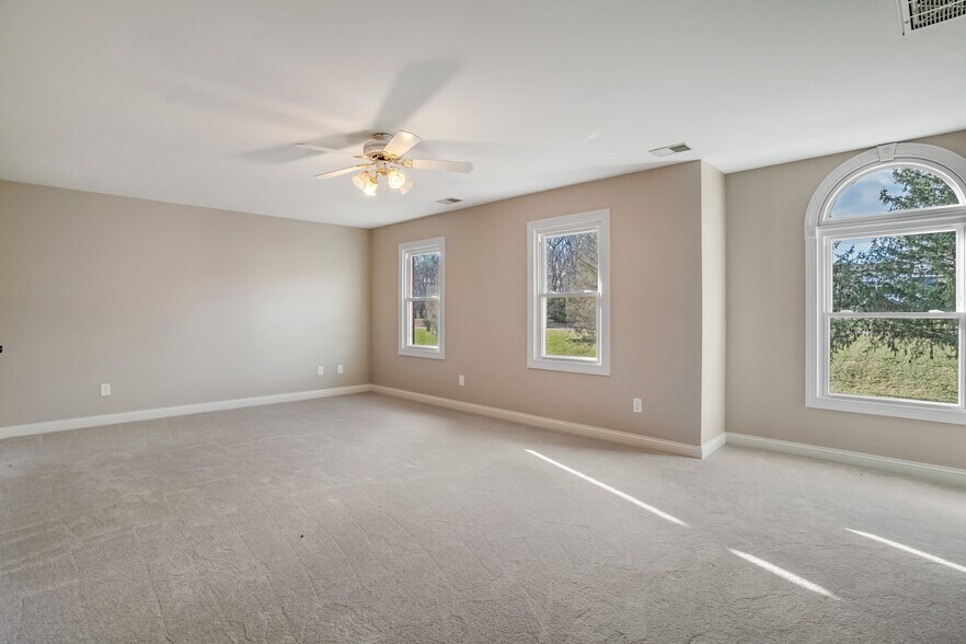 More Photos Of 1101 Brannon Rd, Nicholasville Religious Facility For Sale