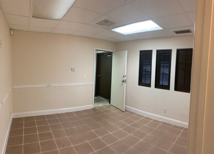 More Photos Of 10320 N 56th St, Temple Terrace Medical For Lease