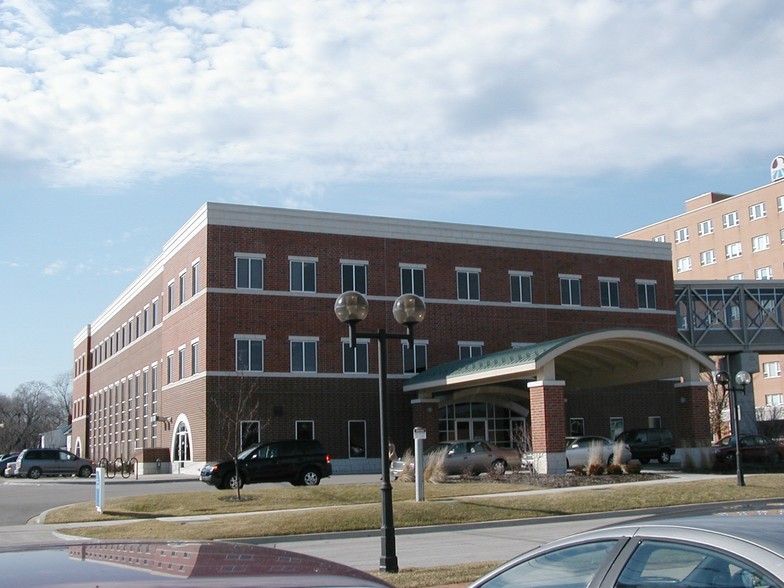 Primary Photo Of 1405 W Park St, Urbana Medical For Lease