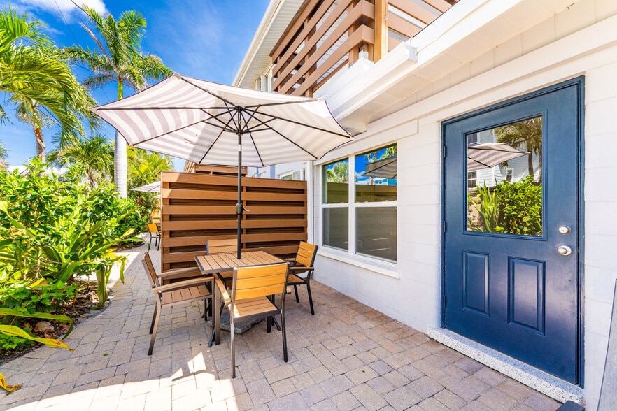 More Photos Of 1130 Gulf Blvd, Englewood Apartments For Sale