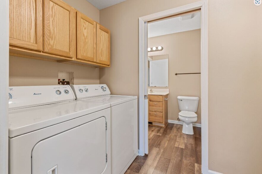 More Photos Of 13517-13519 Harvest Way, Poplar Grove Apartments For Sale