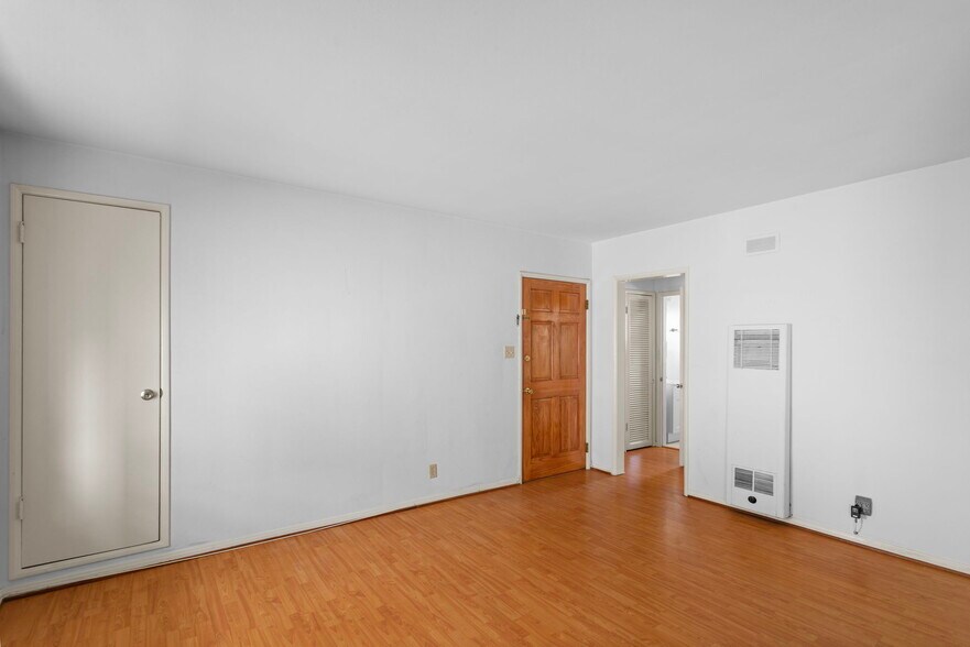 More Photos Of 1053 S Oxford Ave, Los Angeles Apartments For Sale