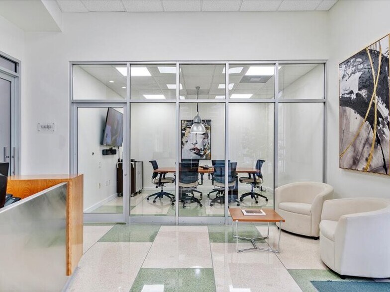 More Photos Of 2404 Hollywood Blvd, Hollywood Loft Creative Space For Lease