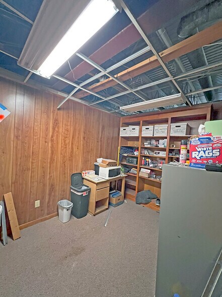 More Photos Of 334 W Main St, Decatur Flex For Lease