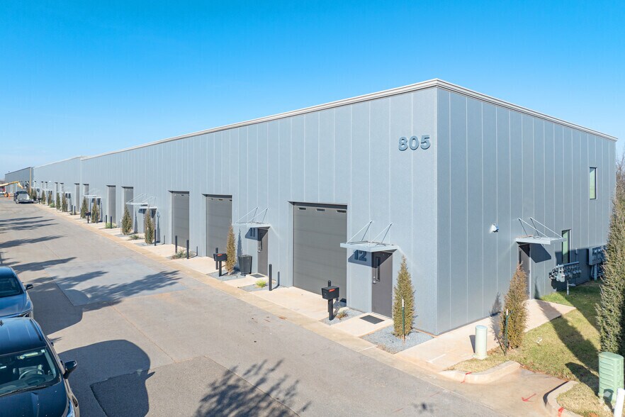 Primary Photo Of 805 NW 72nd St, Oklahoma City Flex For Sale