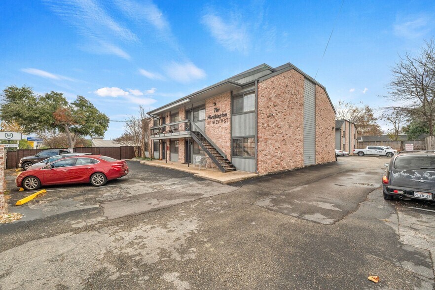Primary Photo Of 1717 W 35th St, Austin Apartments For Sale