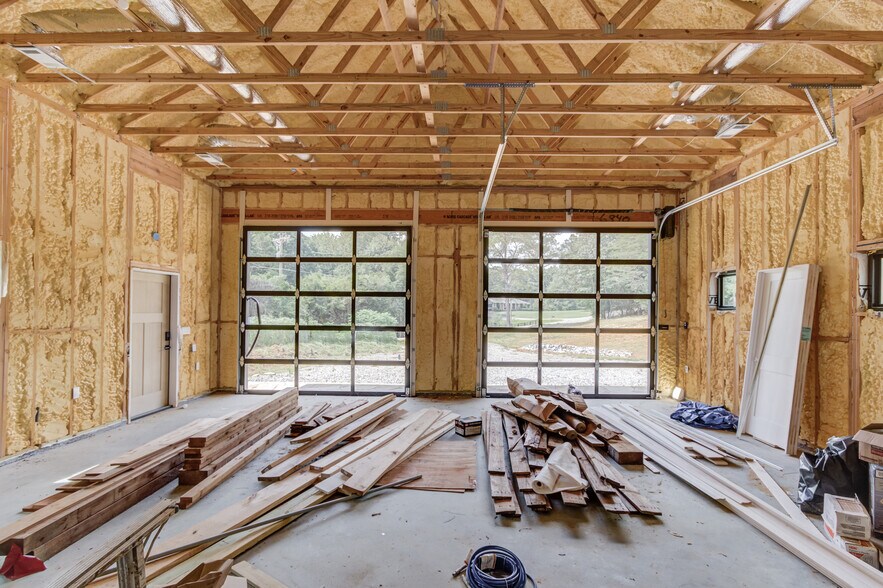 More Photos Of 6700 Shady grove Rd, Cumming Office Residential For Sale