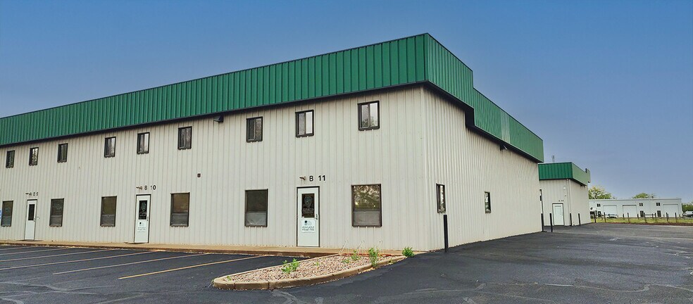 More Photos Of 418 8th St SE, Loveland Warehouse For Sale
