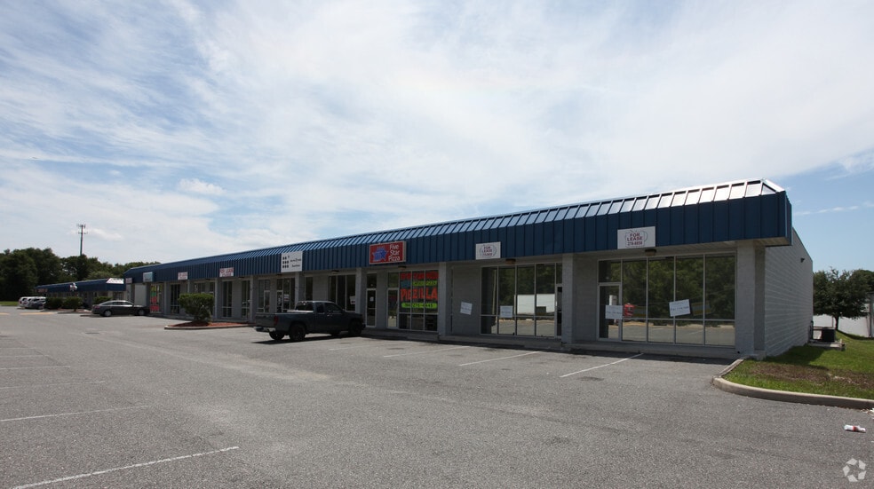 More Photos Of 1025-1045 Blanding Blvd, Orange Park Unknown For Lease