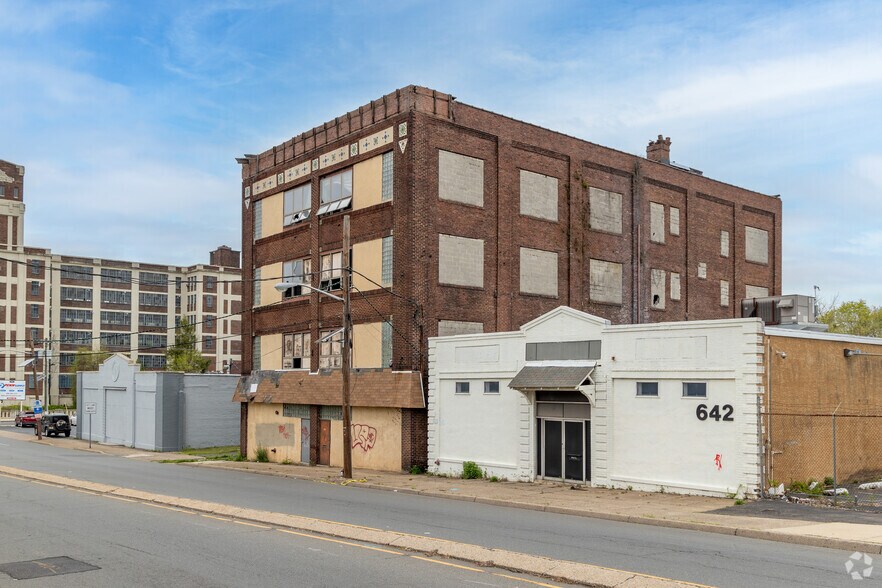 More Photos Of 636 E State St, Trenton Warehouse For Sale