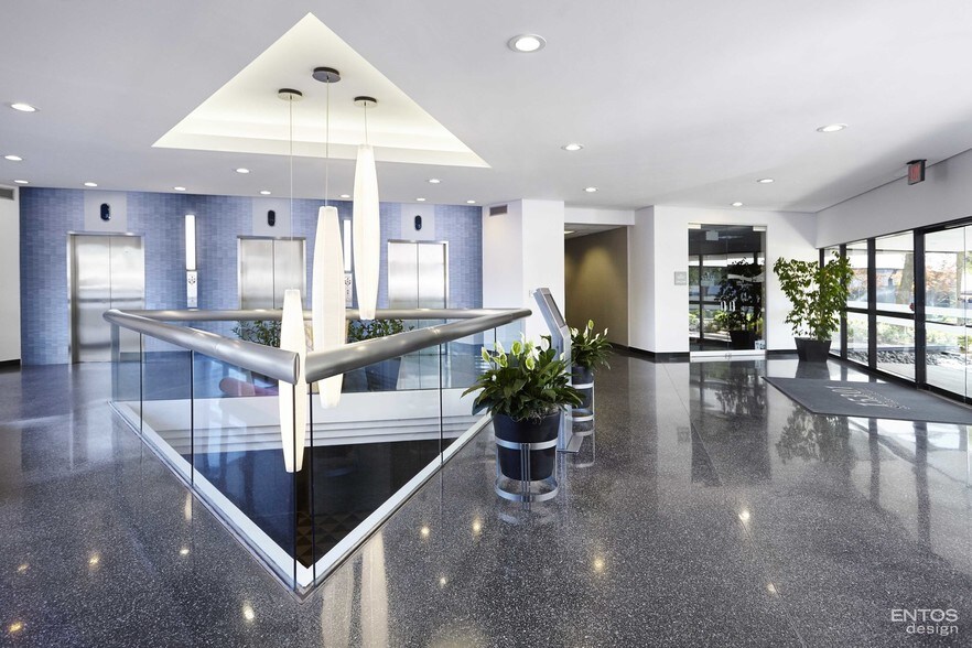 More Photos Of 15301 Spectrum Dr, Addison Office For Lease