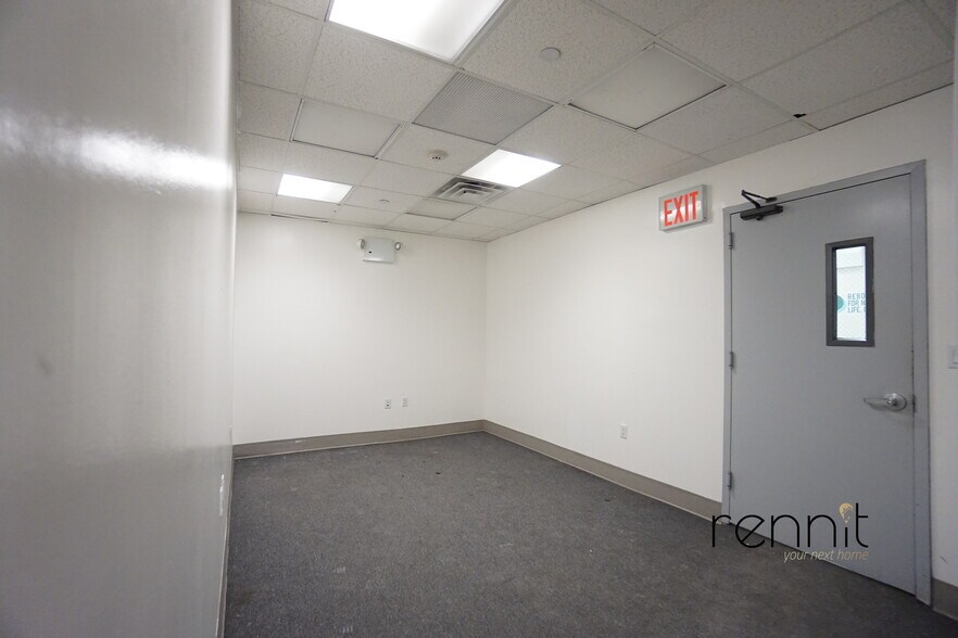 More Photos Of 400 Liberty Ave, Brooklyn Warehouse For Lease