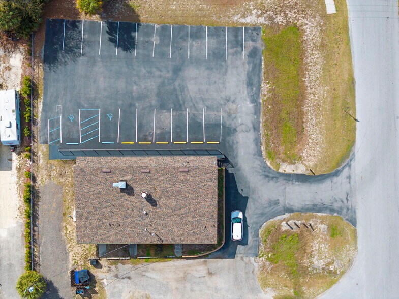 More Photos Of 7390 Shoal Line Blvd, Weeki Wachee Specialty For Sale