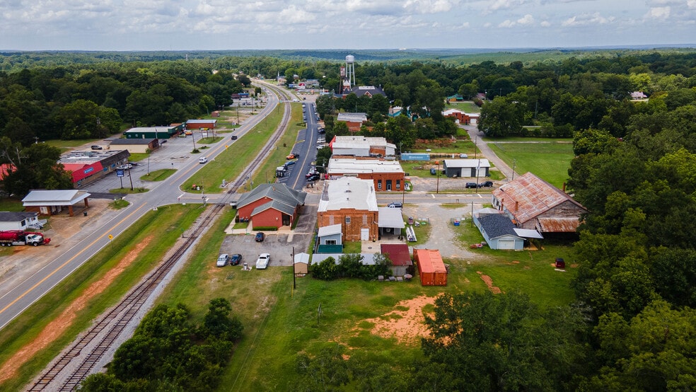 More Photos Of 36 Church St N, Jeffersonville Light Manufacturing For Sale