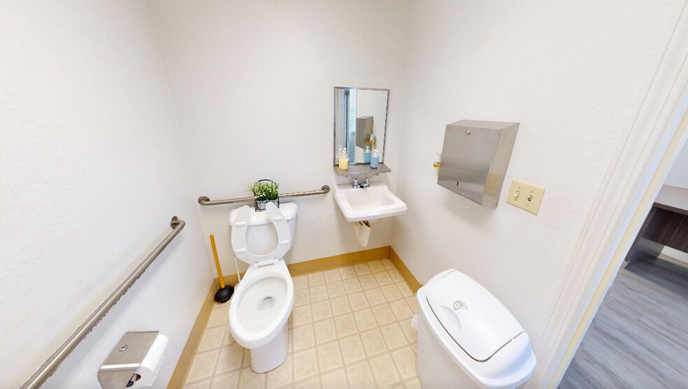 More Photos Of 2225 Green Vista Blvd, Sparks Office For Sale