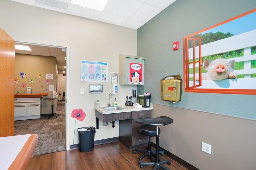 More Photos Of 1000 S US Highway 31, Greenwood Medical For Sale