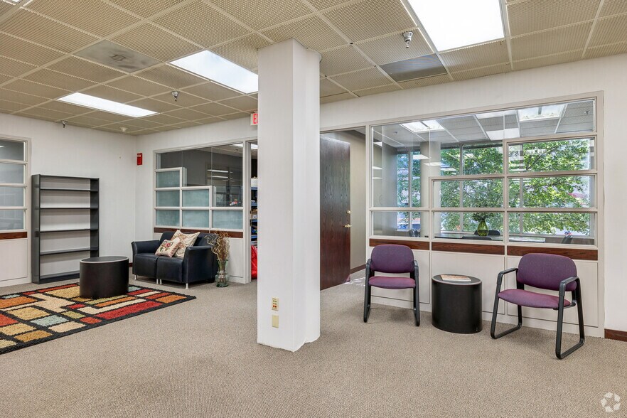 More Photos Of 300 Walnut St, Des Moines Apartments For Sale
