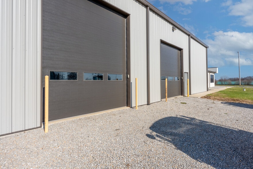 More Photos Of 22800 Highway H, Sedalia Manufacturing For Sale