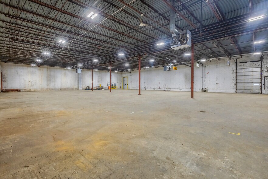 More Photos Of 7 State St, Woburn Refrigeration Cold Storage For Lease