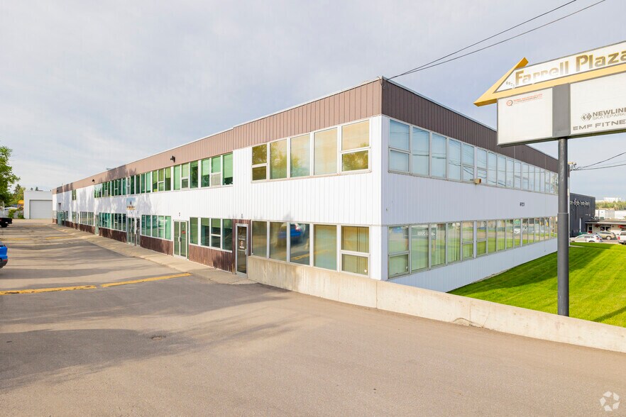 Primary Photo Of 6923 Farrell Rd SE, Calgary Showroom For Lease