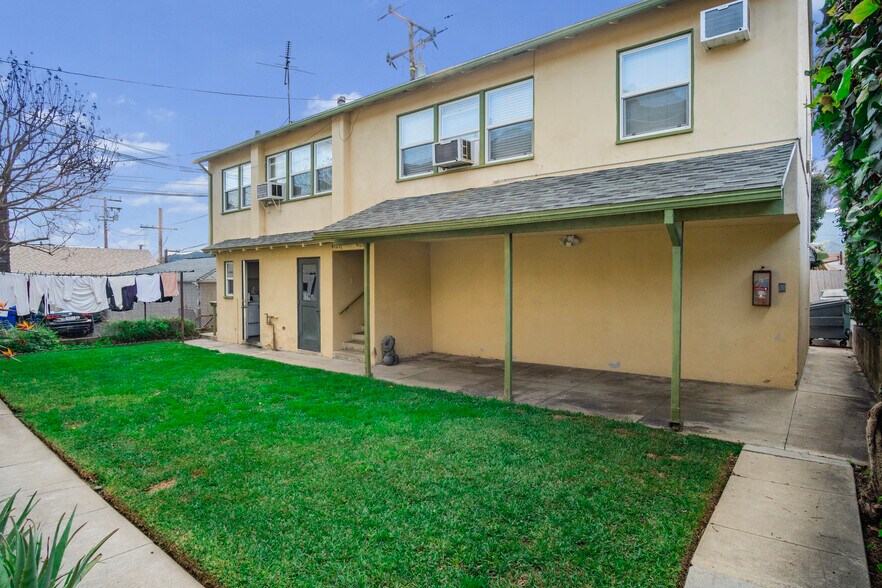 More Photos Of 4123 Ocean View Blvd, Montrose Apartments For Sale